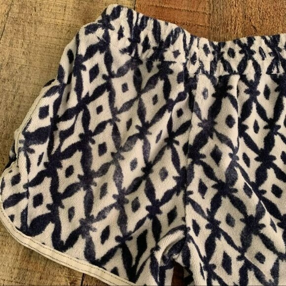 Crewcuts girls navy blue and white geometric shape terry cloth shorts - 5 - Picture 6 of 7